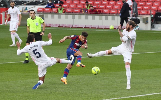 Коутиньо се контузи в мача срещу "Реал"