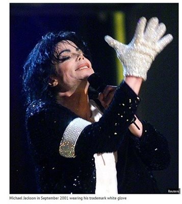 Бялата ръкавица беше запазена марка на Майкъл Джекъсн
