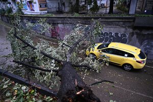 В пет варненски училища понеделник е неучебен