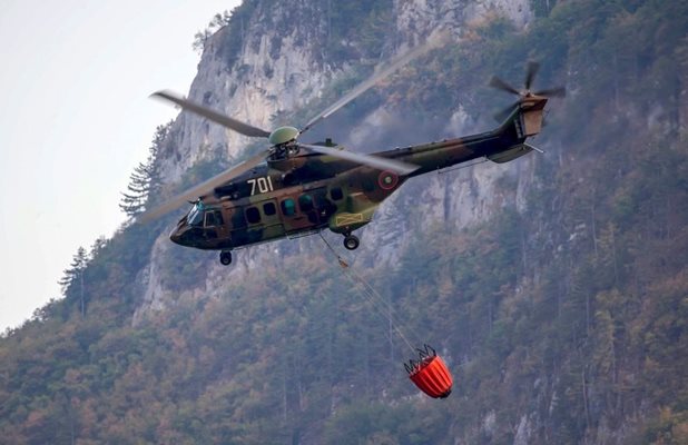 Кугърът излетял с "Ми-17" от авиобазата в 13,21 ч. Снимка: Министерство на отбраната