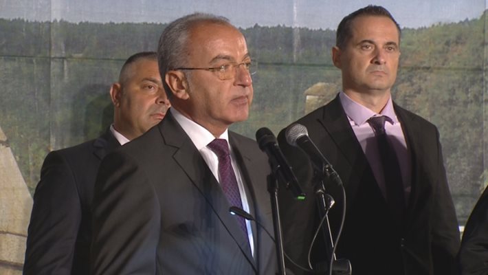 Служебният министър-председател Гълъб Донев произнесе реч на церемонията. Кадър и видео Фейсбук/По света и у нас