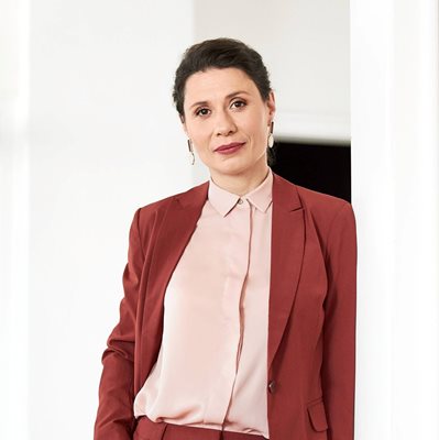 Основателката на платформата “Майко мила” Елисавета Белобрадова, позната още като Летящата Козила, ще води листата на ДБ в лидерския 25-и МИР.