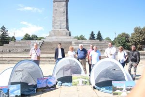 Палатков лагер брани Паметника на Съветската армия