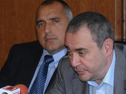 Премиерът Борисов (вляво) и главният прокурор Борис Велчев обявиха, че има воля за борба с организираната престъпност.
СНИМКА:"24 ЧАСА"