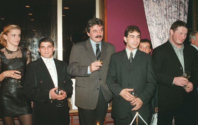 През 2000 г., когато Владимир Грашнов награждава българските олимпийци и техните треньори.