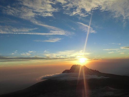 Изгрев на Килиманджаро
Снимка: Пиксабей