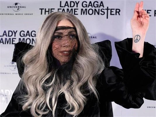 Лейди Гага сменя творческия директор
