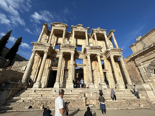Библиотеката на Целиус в Ефес