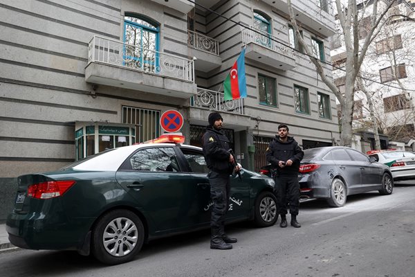 "Антиазербайджанската кампания" в Иран е причината за нападението над посолството
Снимка: Ройтерс