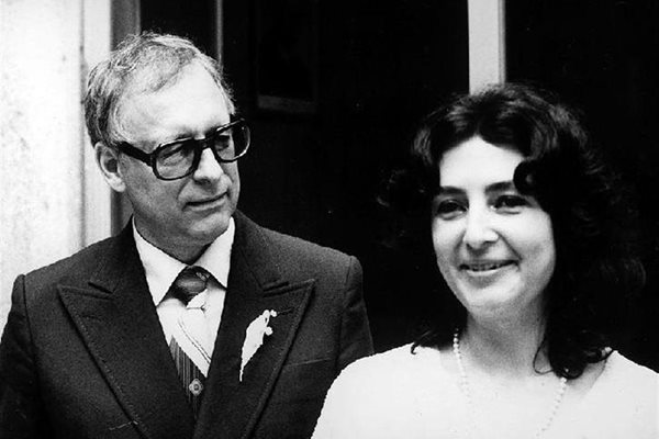 Коста Цонев и Анахид Тачева на сватбата на сина си Димитър Цонев с Марияна - 30 април 1983 г.