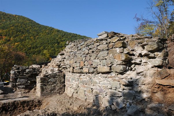 Средновековната крепост "Урвич"