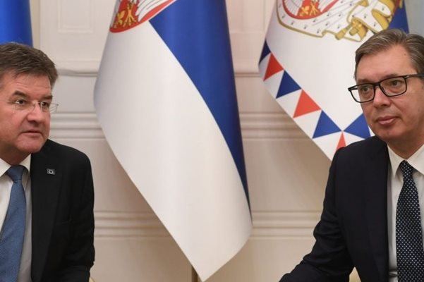 Вучич ще се опита да преговаря с Прищина с посредничеството на ЕС. Снимка: Сайт на президента на Сърбия