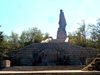 Русия изпрати нота заради свастики на паметника "Альоша" в Пловдив