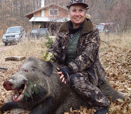 Топ ловджийката Соня Андонова:
Дивите прасета може да изчезнат!