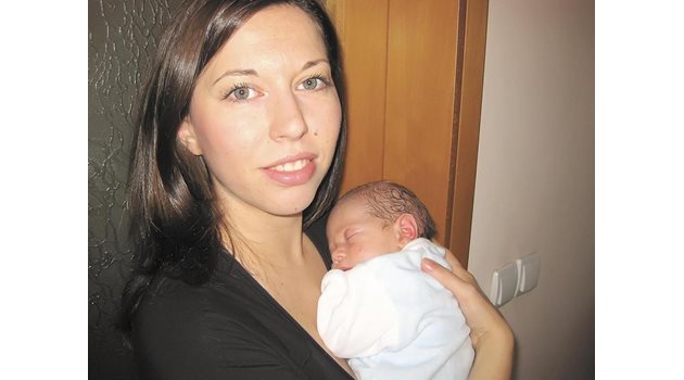 ХОД: Калина Илиева стана майка и се оттегли от поста.