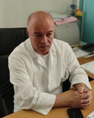 Директорът на медицинския център в Раковски д-р Иван Попов. Снимка: Личен архив