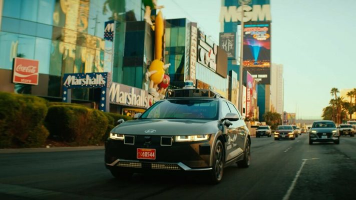 Роботаксита без шофьори тръгват в Лас Вегас, скоро и в други градове (видео)