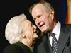 Джордж Буш-старши е приет в болница ден след погребението на съпругата му