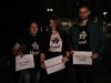 Поддръжници на Морфов с протест в последното представление на "Хъшове" за годината (Видео, снимки)