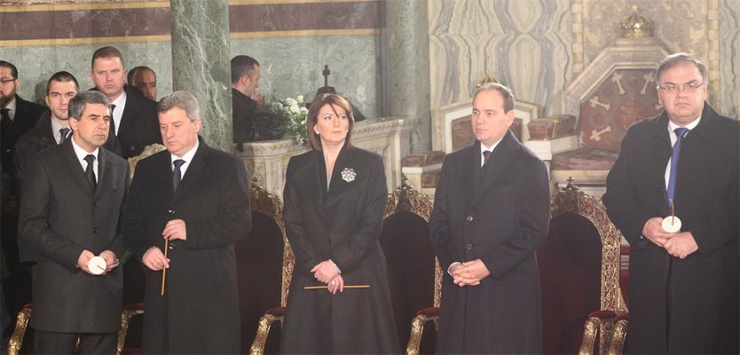 От ляво на дясно: президентите на България Росен Плевнелиев, на Македония Георге Иванов, на Косово Атифете Яхяга и на Албания Буяр Нишани