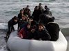 Испанската брегова охрана спаси мигранти, пътували скрити до руля на товарен кораб