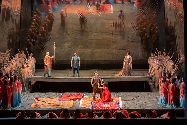 Сцена от „Аида“ в Софийската опера и балет
Фотограф: Светослав Николов-Чапи