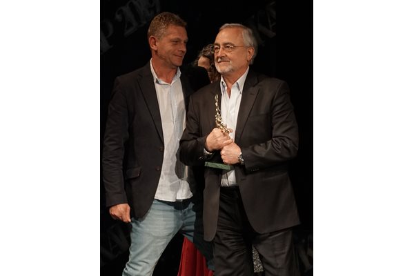 Директорът на Народния театър с поредната награда за трупата в компанията на Юлиян Вергов