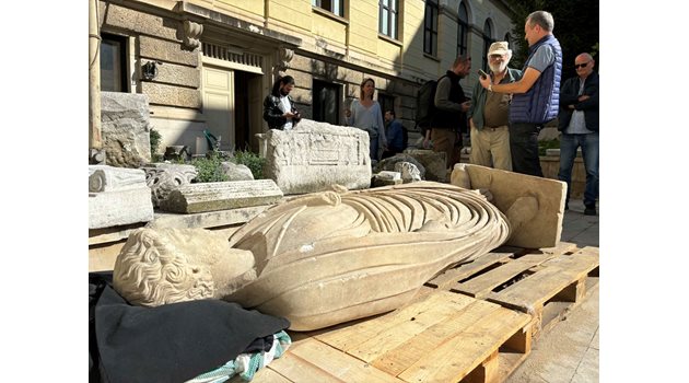 Уникалната статуя, открита във Варна,  е от 2 в.