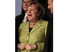 Меркел към бежанците в Германия: Отивайте на село!