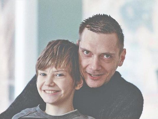 Андрей със сина си Павел, който вече прави първите си стъпки като четвърто поколение кинематографист.