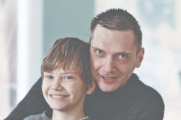 Андрей със сина си Павел, който вече прави първите си стъпки като четвърто поколение кинематографист.