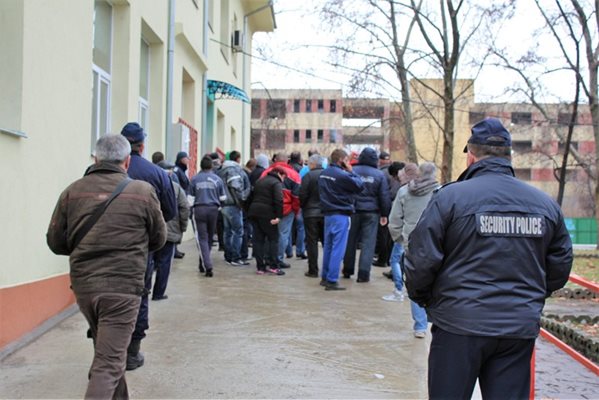 Жители на Стрелча са окупирали неврологичното отделение на областната болница в Пазарджик