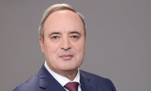 На общото събрание на СУ проф. Анастас Герджиков предложил да подаде оставка, не приели