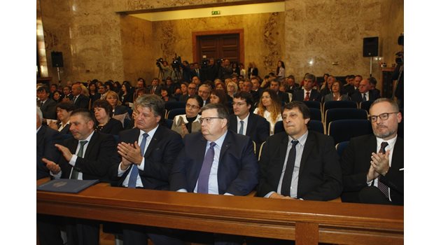 На церемонията присъстваха тримата големи в съдебната власт - Сотир Цацаров, Георги Колев и Лозан Панов.