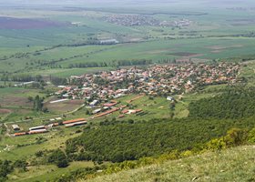 Тополица е едно от селата в Бургас, където чешмите често пресъхват.