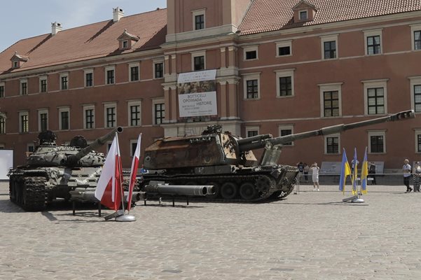 Руски танкове пристигнаха в Полша. Вижте ги (снимки)