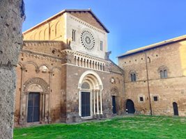 Църквата "Сан Пиетро" в Тускания СНИМКA: Виолина Христова
