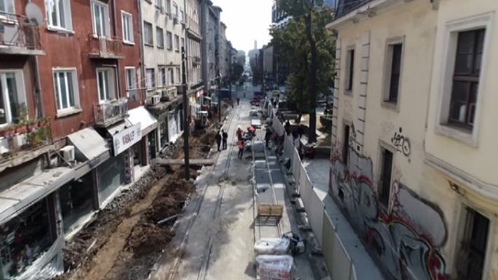 Пропуски в проекта наложили промяната на материалите за релсите на ул. "Граф Игнатиев" в София