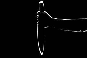 15-годишна наръга с нож жена след скандал в Плевенско