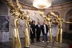 Светлана Янчева и Владо Пенев спечелиха "Икар" за главни женска и мъжка роли (Обновява се)