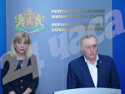 Регионалният министър Петя Аврамова и шефът на АПИ Светослав Глосов СНИМКА: Йордан Симеонов