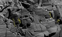 Древните египтяни са дошли от Марс? Снимките на НАСА показали знаци на саркофаг в скалите на Червената планета