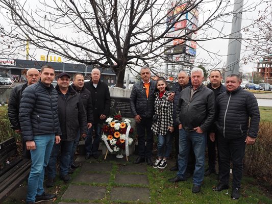 Кметове, земеделци и симпатизанти на Александър Стамболийски се събраха, за да почетат годишнината от рождението на държавника.