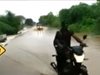 Стотици хора са загинали от дъждовете 
и наводненията в Индия (Видео)