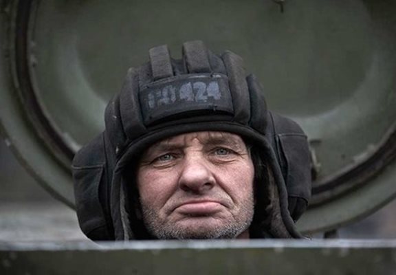 Донбаски опълченец СНИМКА: Ройтерс