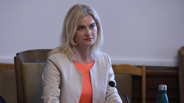 Зарица Динкова: Искаме да разширим програмата за реклама на Черноморието ни