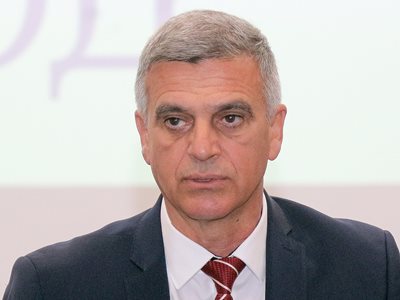Стефан Янев