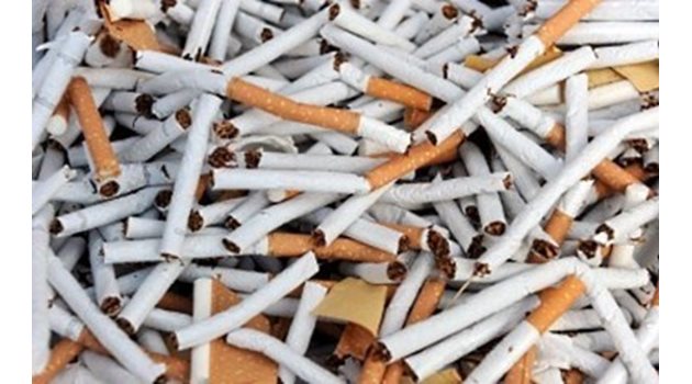 Руслан призна вината си за притежанието на общо 206 кутии контрабандни цигари от две различни марки и за нерегламентирана продажба. СНИМКА: Архив