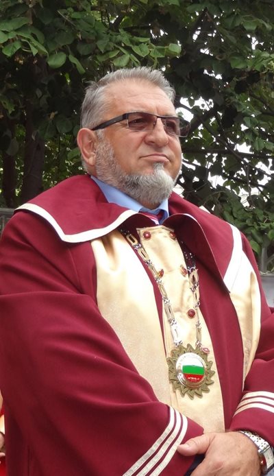 Prof. Dimitar Dimitrov