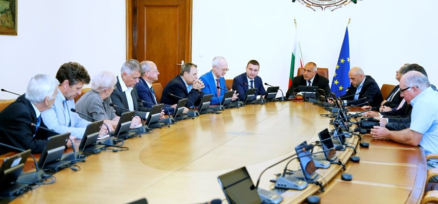 Спешна среща на работодателите при премиера Бойко Борисов.